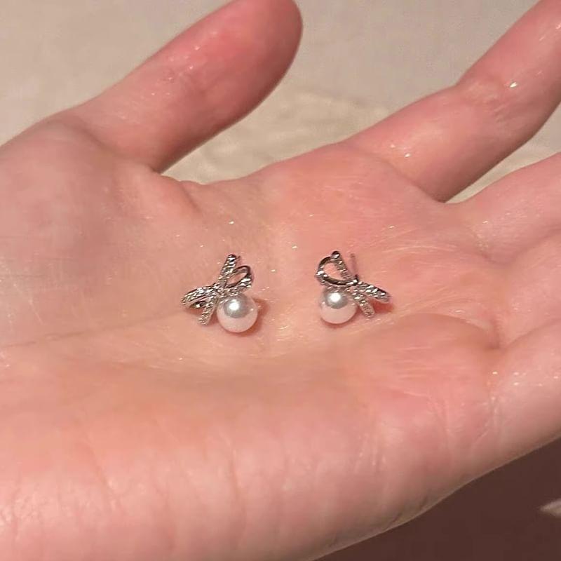 Earring Pearl Faux Stud Bow