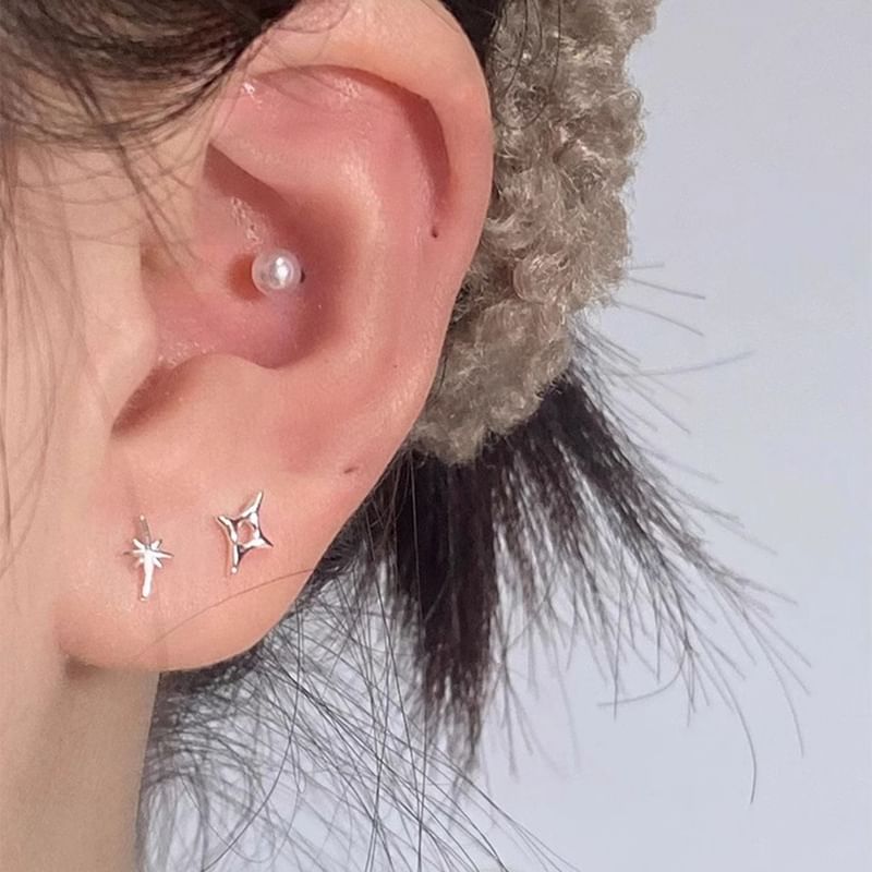 Asymmetrical Earring Star Stud