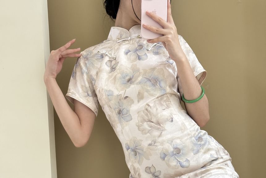 Short-Sleeve Floral Maxi Qipao