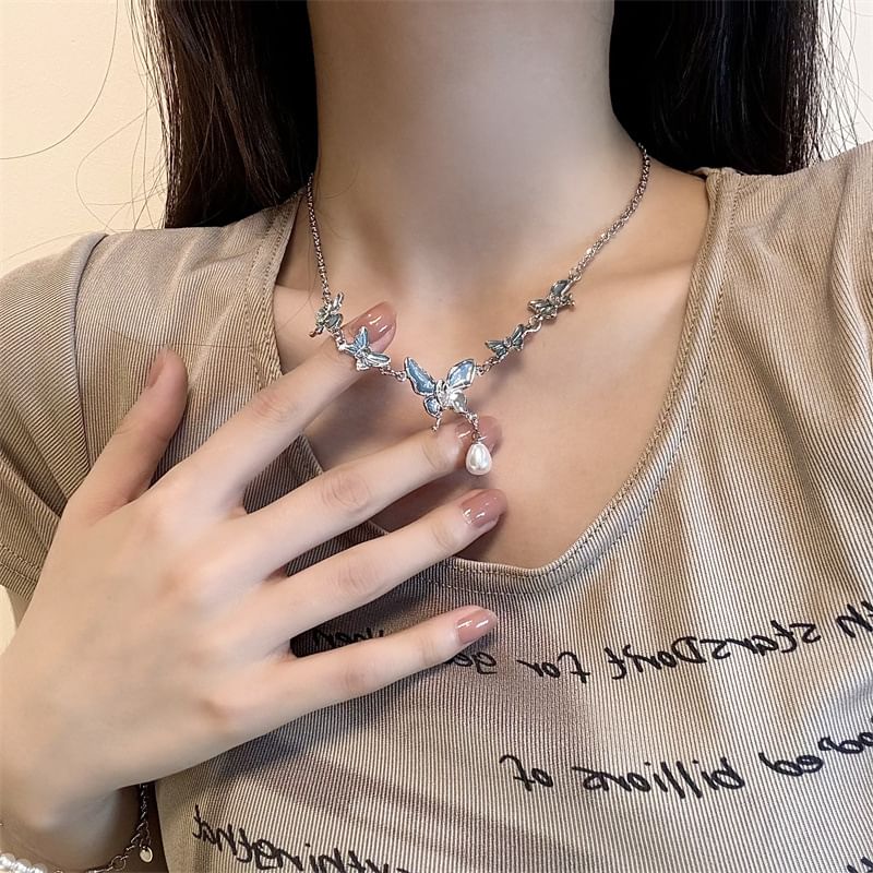 Butterfly Pearl Choker Alloy Faux