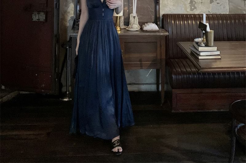 Spaghetti A-Line Plain Evening Strap V-Neck Gown