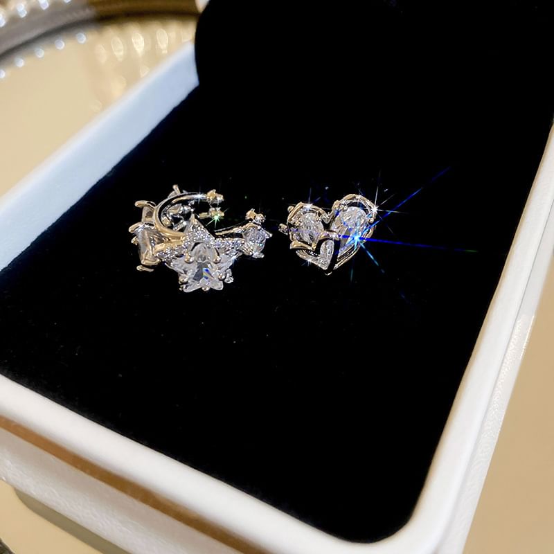/ Rhinestone Ear Star Cuff Heart