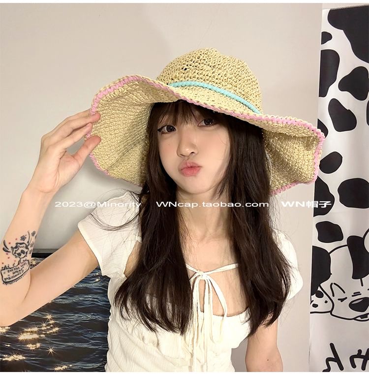 Wide Brim Summer Straw Hat With Blue Band