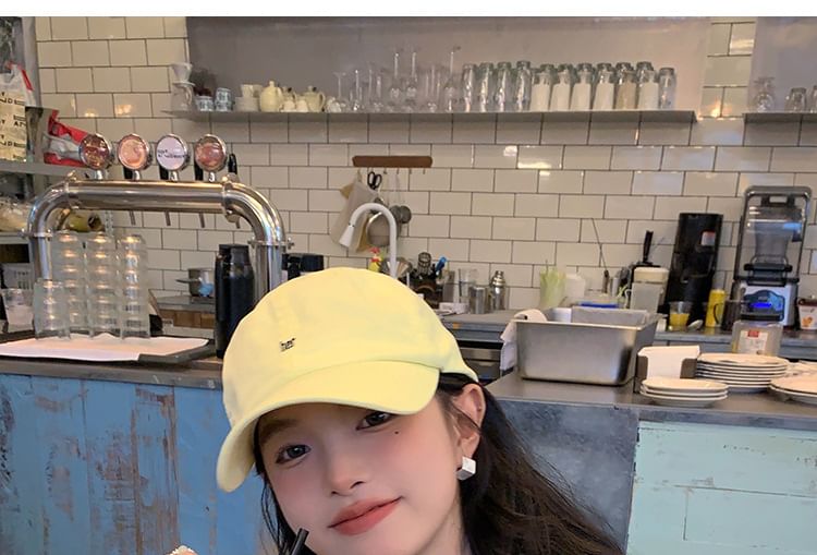 Curved Embroidered Cap Cotton Brim Baseball