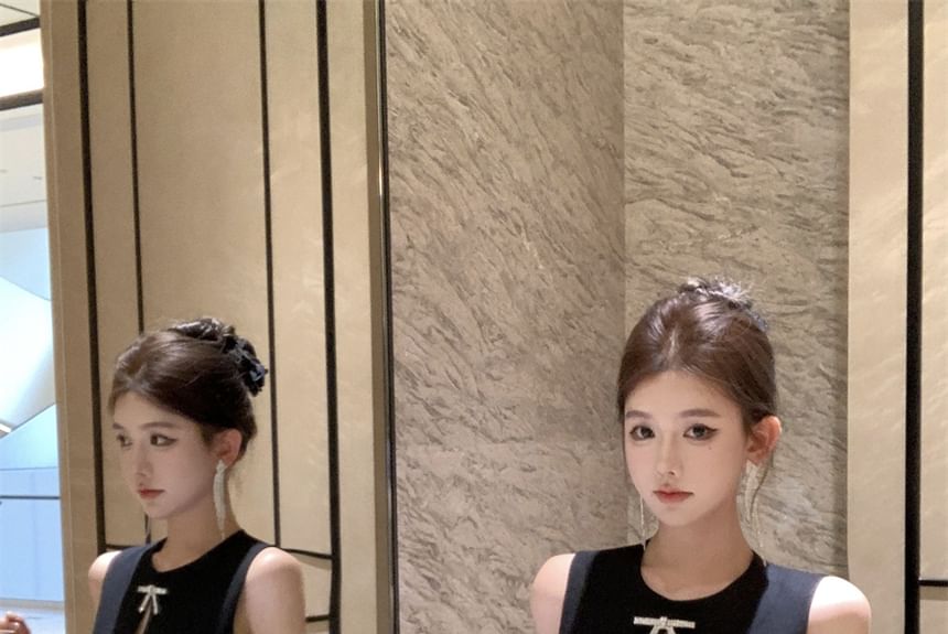 Dress Neck Mini Plain Bow Rhinestone A-Line Cutout Round Sleeveless