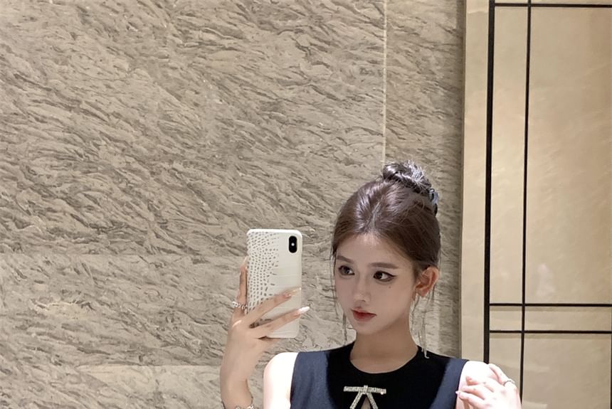 Dress Neck Mini Plain Bow Rhinestone A-Line Cutout Round Sleeveless