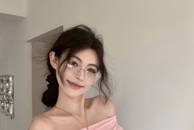 Plain Crop Ruffled T-Shirt Off-Shoulder