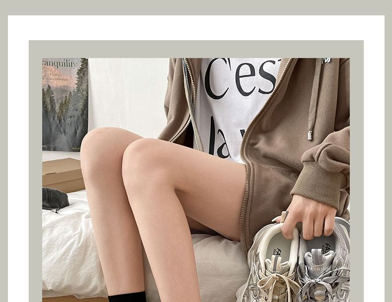 Dentelle à bordure contrastante