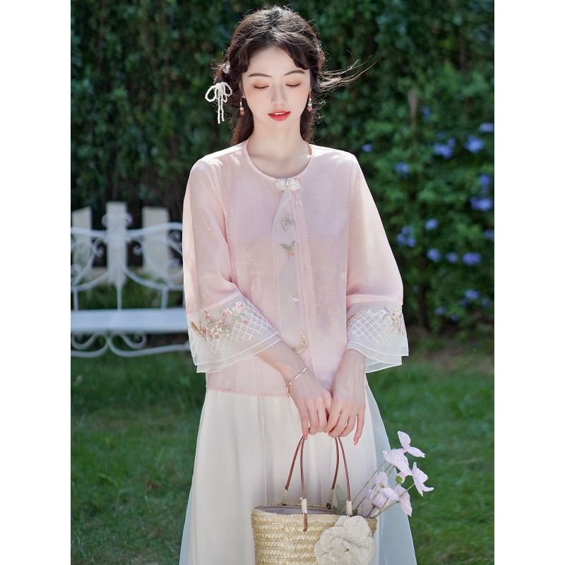 Flared-Sleeve Flower Embroidered Blouse / High Rise Plain Maxi A-Line Skirt