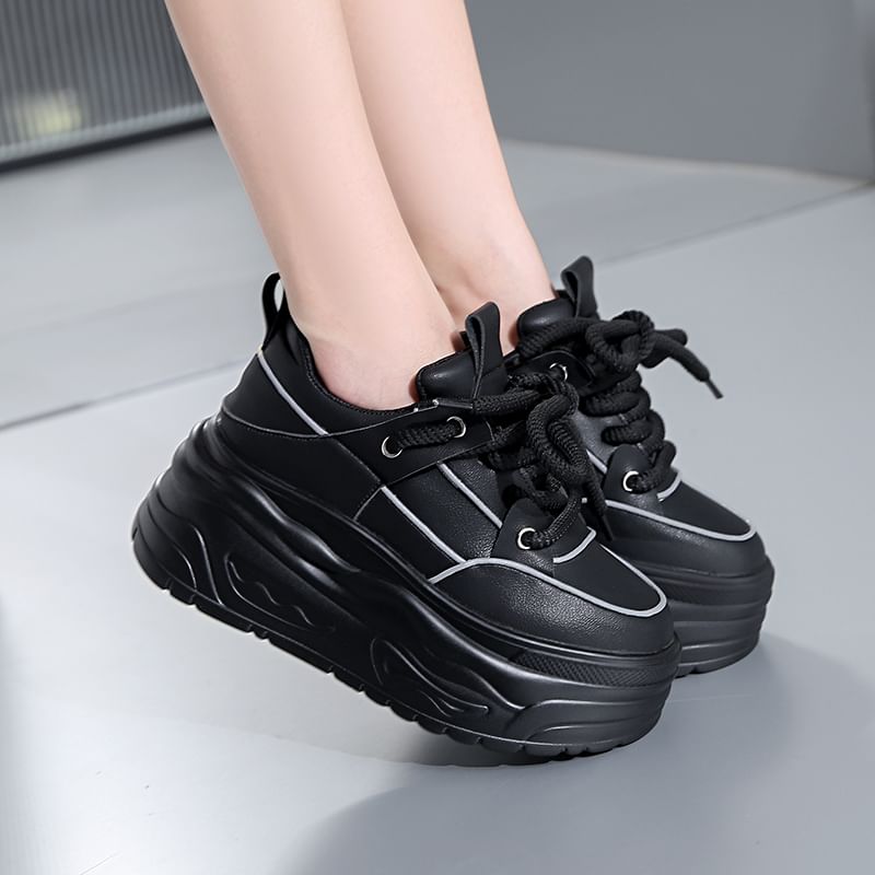 Sneakers Lace-Up Platform