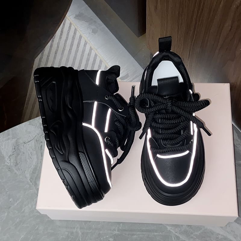 Sneakers Lace-Up Platform