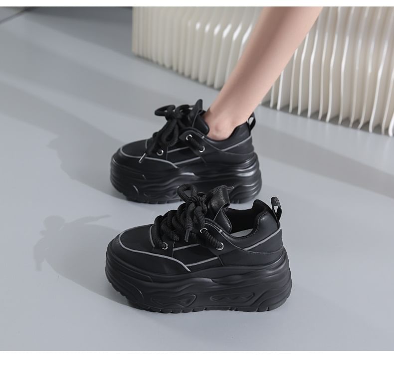 Sneakers Lace-Up Platform