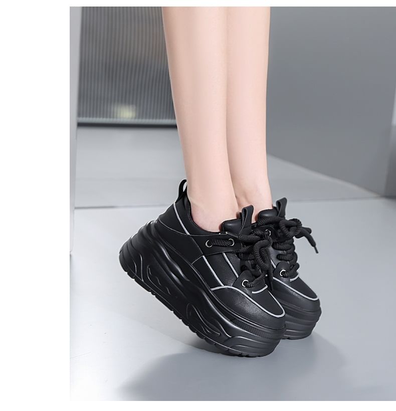 Sneakers Lace-Up Platform