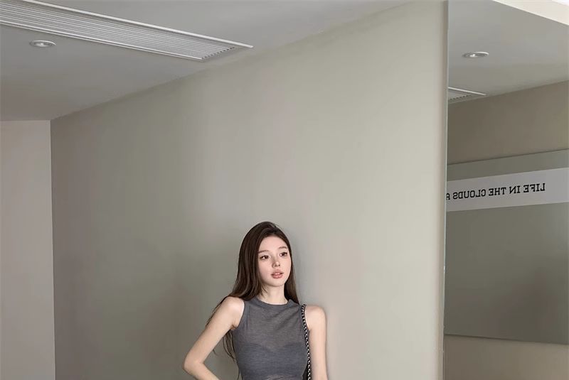Crewneck Top Flared Sleeveless Pants / Plain