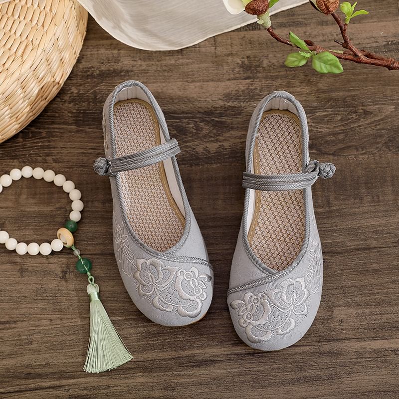 Frog Buttoned Plain Flats