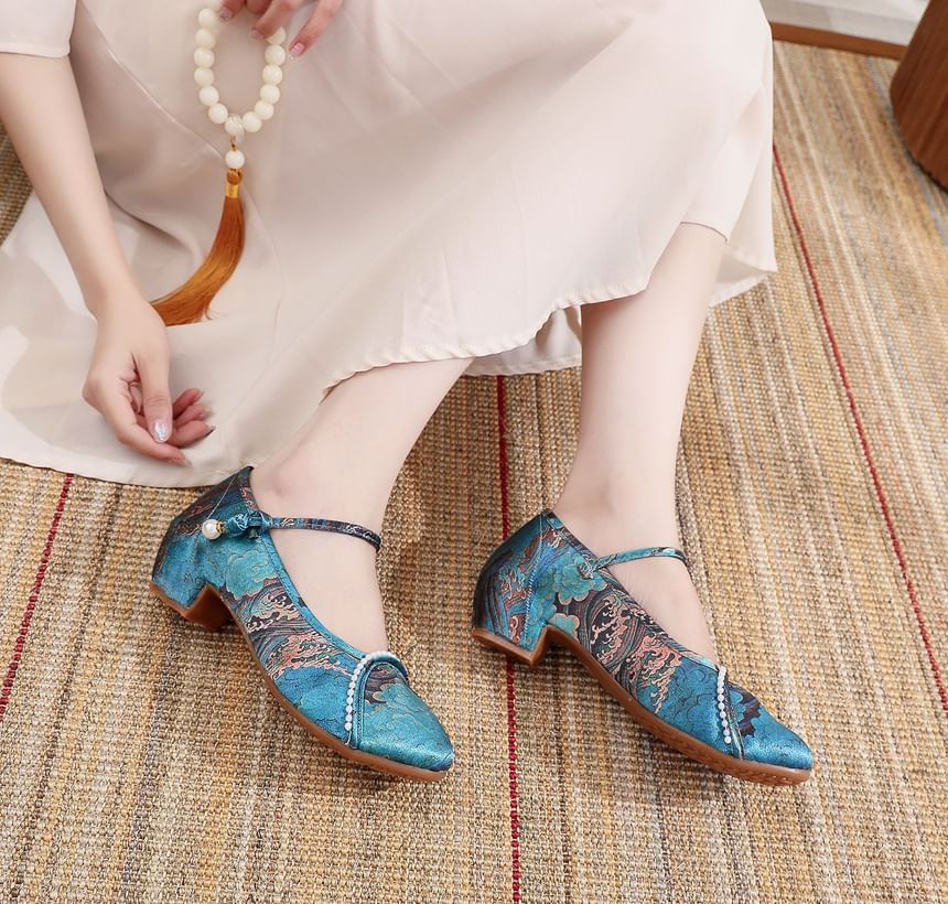 Textile Heel Low Embroidered Sandals