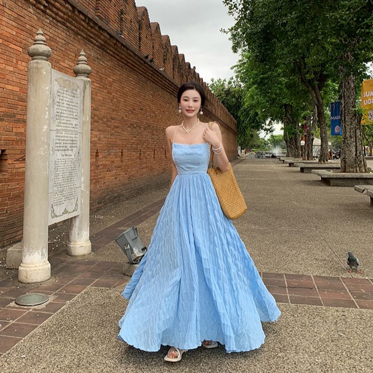 Back Neck Spaghetti Crinkle Strap Square Plain Maxi Dress A-Line Open