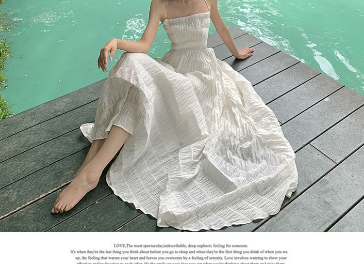 Back Neck Spaghetti Crinkle Strap Square Plain Maxi Dress A-Line Open