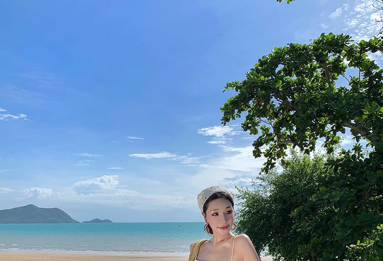 Neck Square Open Back Spaghetti Accent Floral A-Line Dress Maxi Strap Bow Print