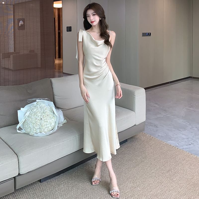 Cowl Neck Asymmetrical Ruched Sleeveless Mermaid Satin Plain Dress Midi