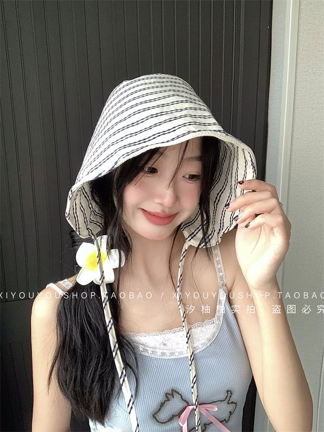 Bonnet Striped Hat