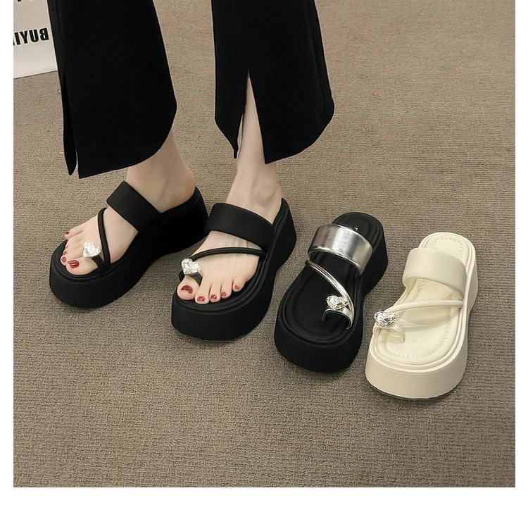 Platform Loop Rhinestone Heart Sandals Toe Slide