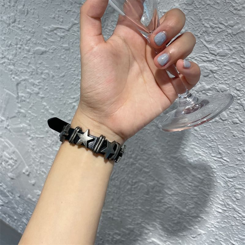 Faux Star Bracelet Leather