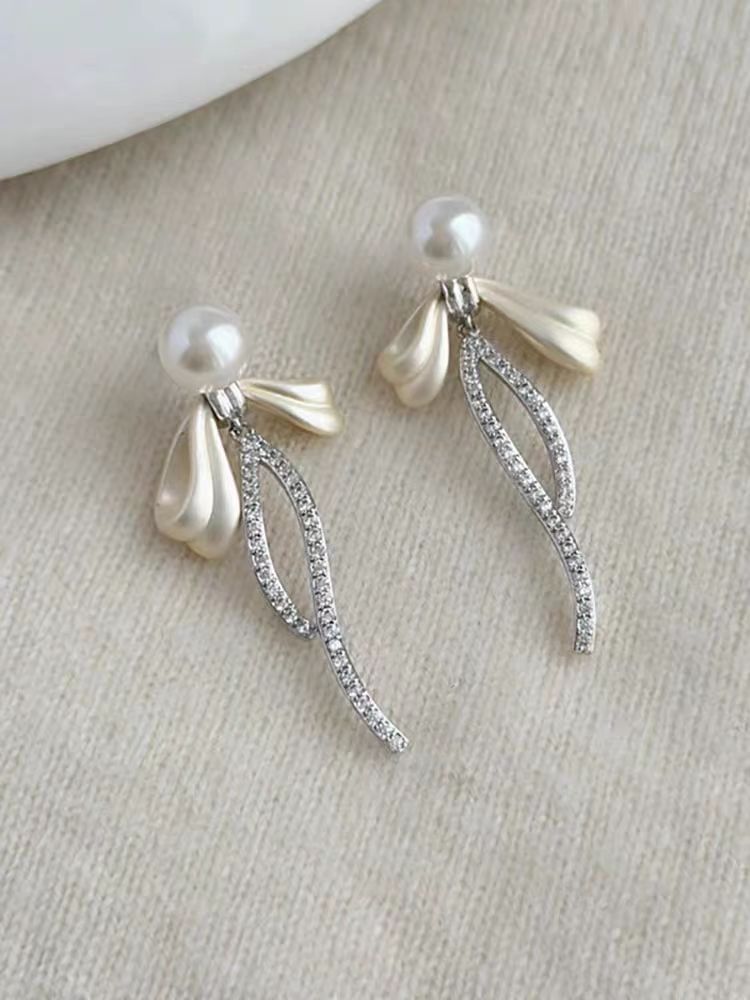 Drop Bow Rhinestone Earring