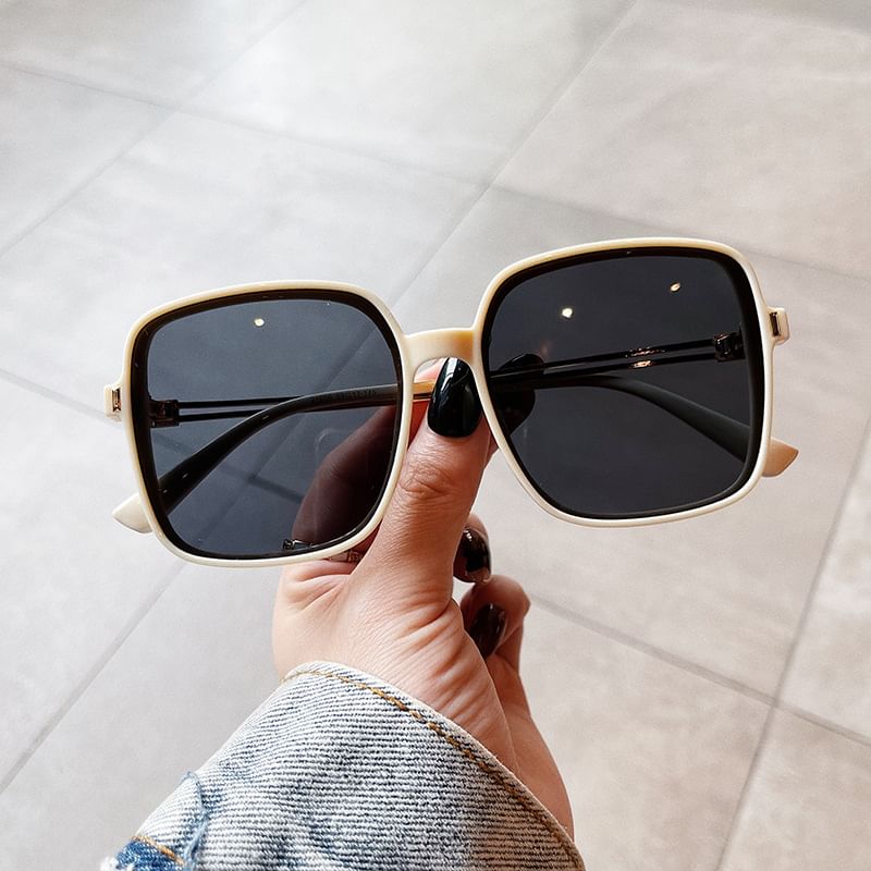 Oversized Square Frame Sunglasses