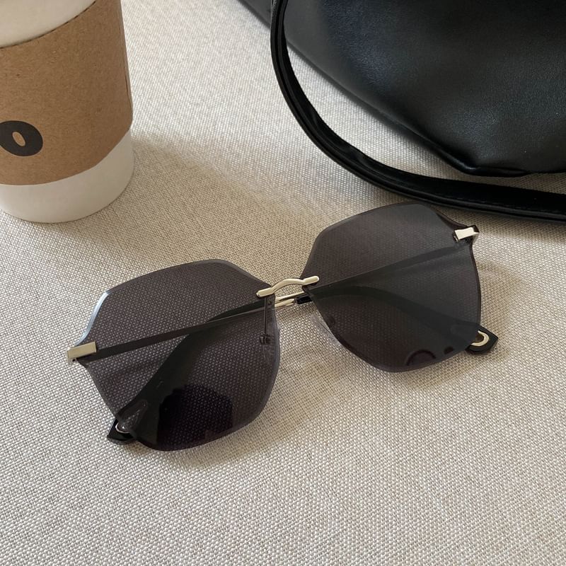 Oversized Geometric Sunglasses Frame