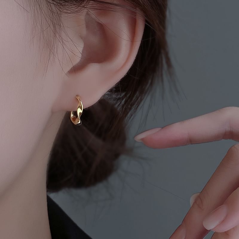 Sterling Wavy Earring Silver Hoop