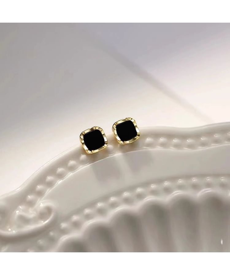 Square Silver Stud Sterling Ear
