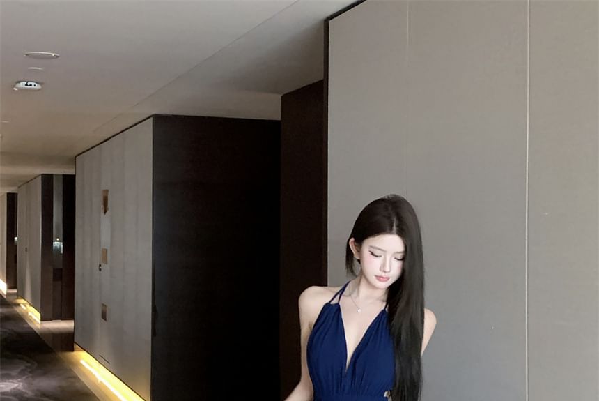 Plain Maxi A-Line Halter Dress Side-Slit