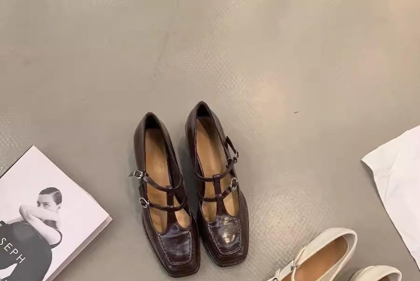 Chunky Jane Toe Heel T-Strap Plain Mary Square Pumps