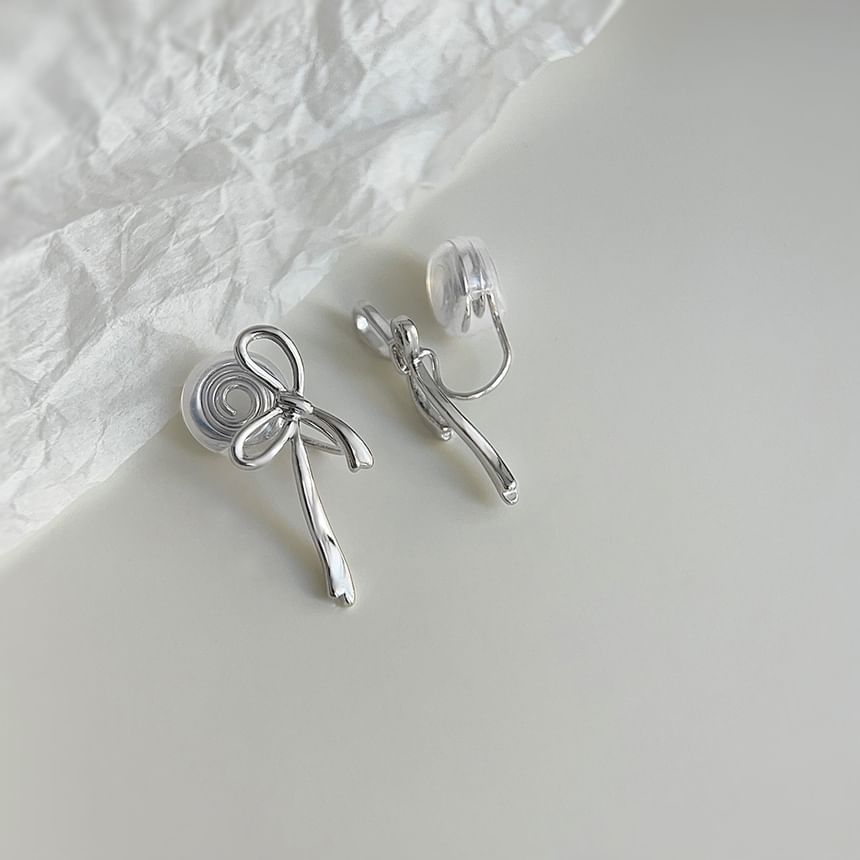 Earring On Bow Clip
