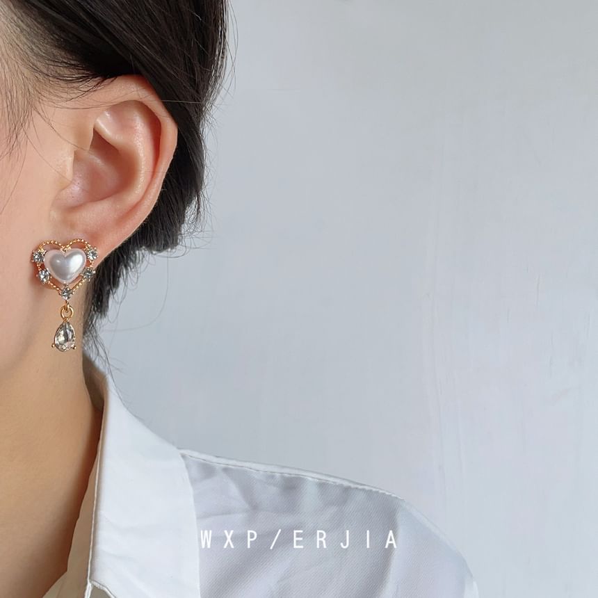 On Rhinestone Clip Heart Drop Pearl Earring Faux