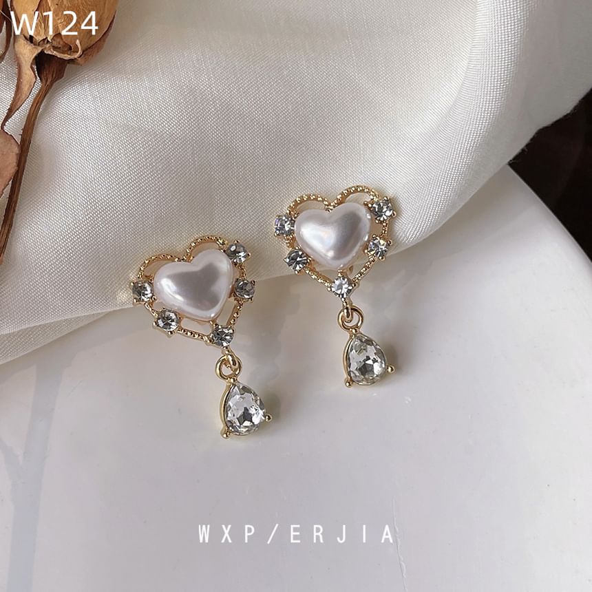 On Rhinestone Clip Heart Drop Pearl Earring Faux