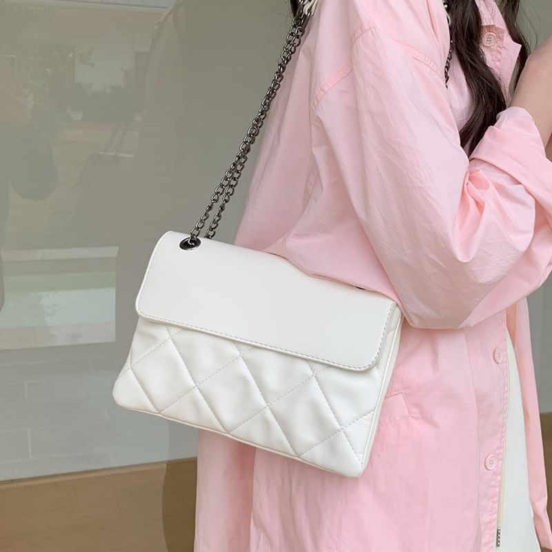 Quilted Chain Flap Shoulder Bag