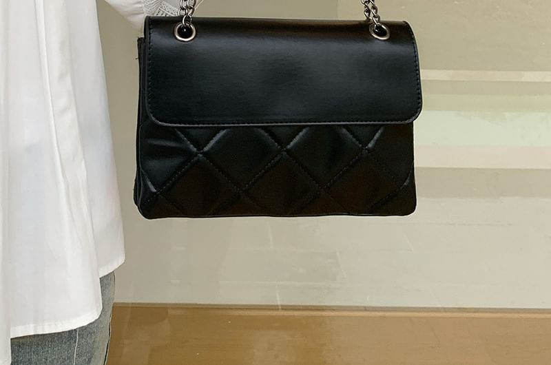 Quilted Chain Flap Shoulder Bag