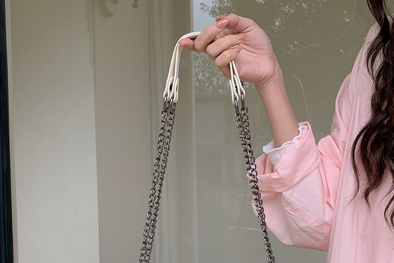 Quilted Chain Flap Shoulder Bag