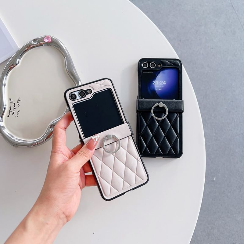 Case Stand Argyle Ring Phone