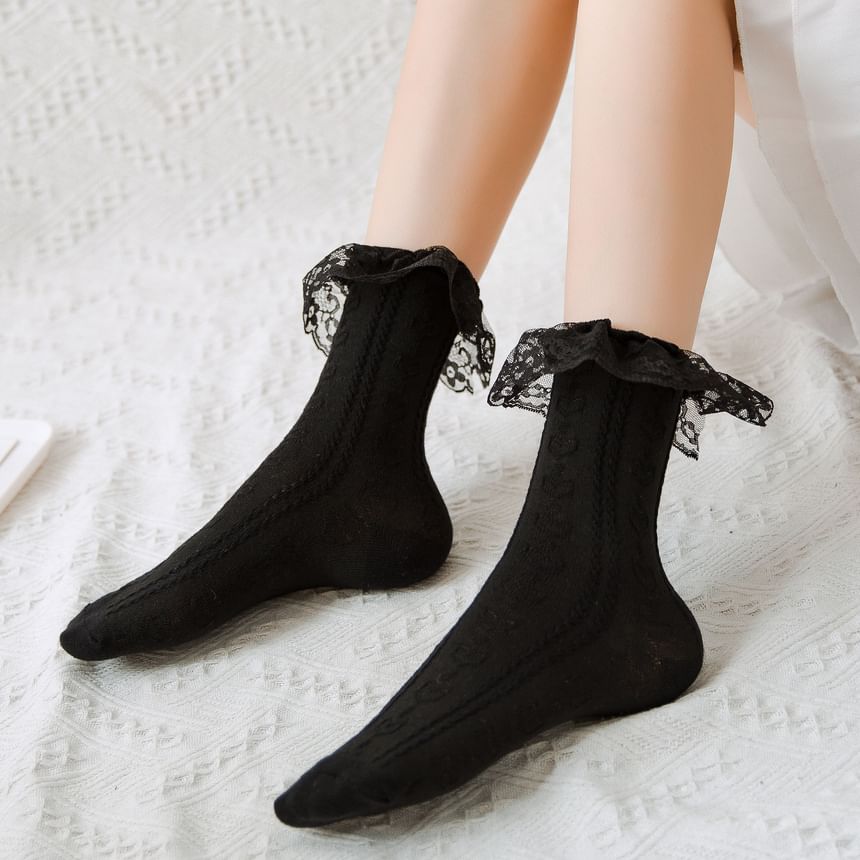 Lace Ruffled Socks