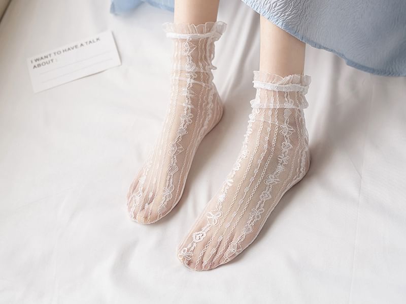 Ruffled Trim Lace Socks