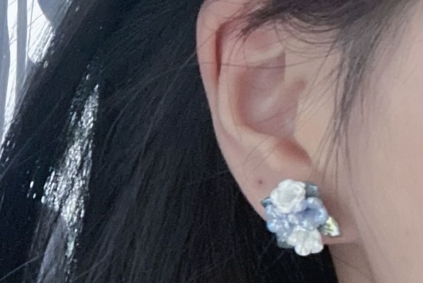 Earring Floral Stud