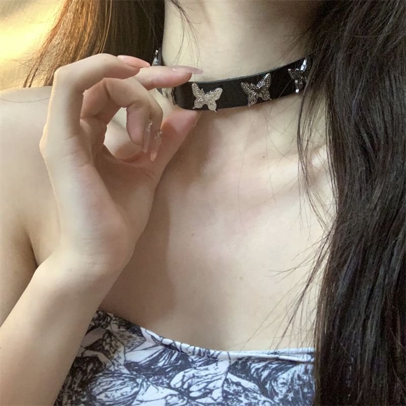 Faux Butterfly Choker Leather
