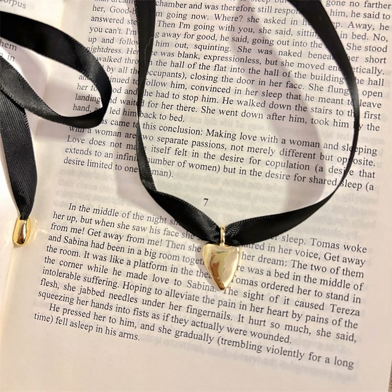Pendant Heart Necklace Scarf
