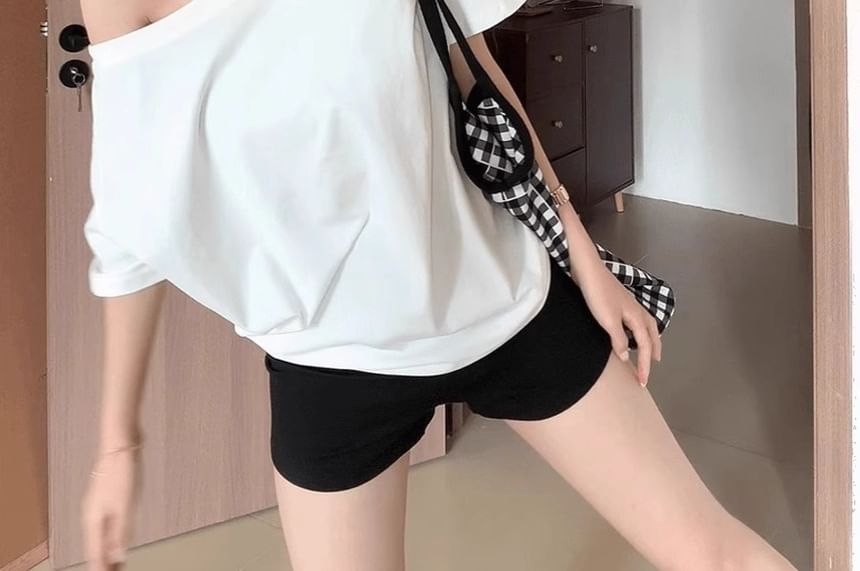 Short-Sleeve One Shoulder Plain Top