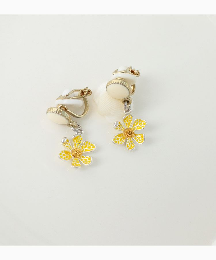 On Flower / Earring Drop Clip