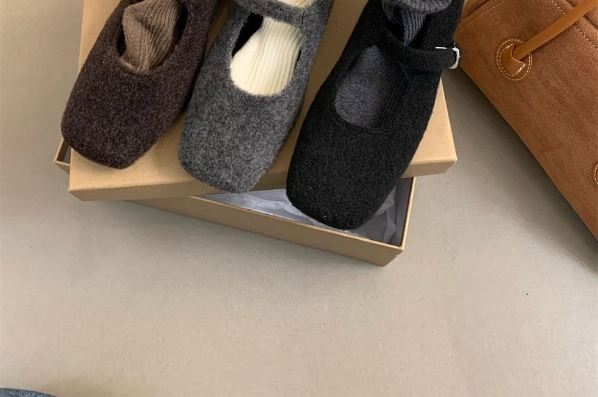 Jane Square-Toe Flats Mary