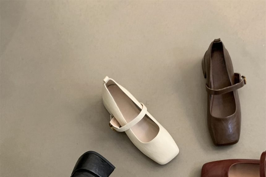 Mary Chunky Heel Square-Toe Jane Shoes